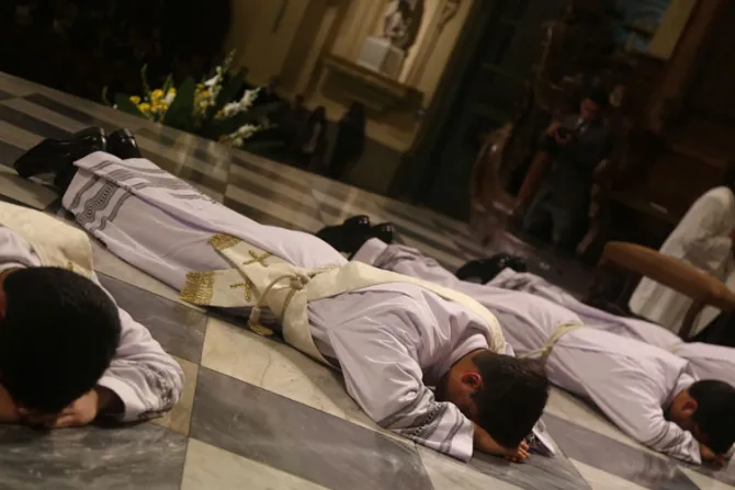Cardenal propone gran desafío a los sacerdotes de hoy