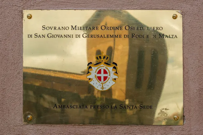 Orden de Malta nombra a líder interino y restituye a su gran canciller