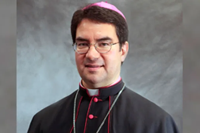 Vaticano investiga a Obispo en EEUU por acusaciones de mal manejo de abusos