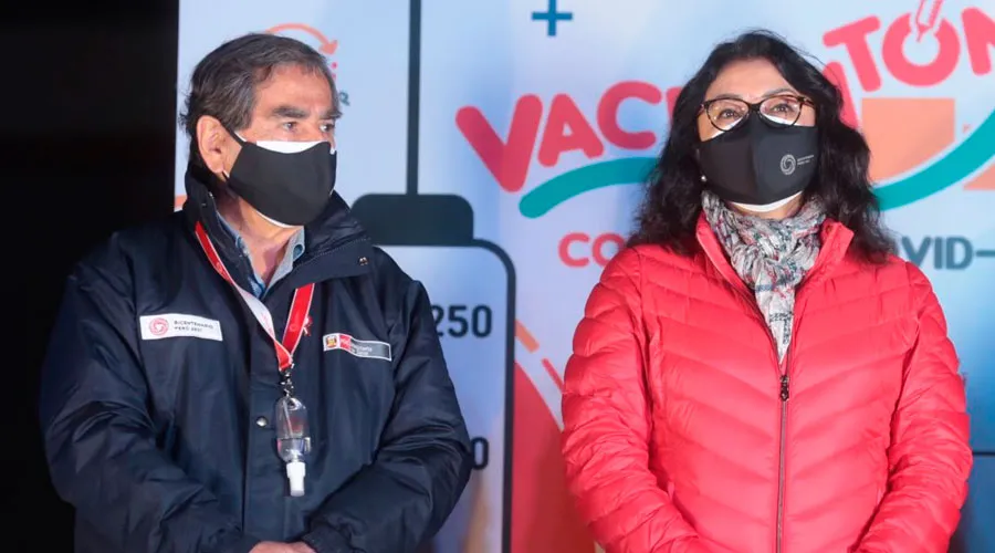 Ministros Oscar Ugarte y Violeta Bermúdez. Crédito: ANDINA / PCM