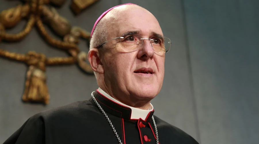 Mons. Carlos Osoro en la conferencia de prensa hoy en la Sala Stampa del Vaticano. Foto Daniel Ibáñez / ACI Prensa?w=200&h=150