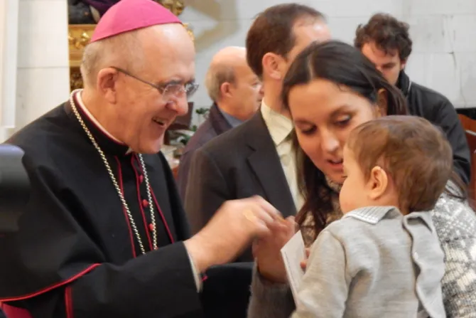 Mons. Osoro recuerda la “belleza de la familia cristiana” en la Catedral de la Almudena