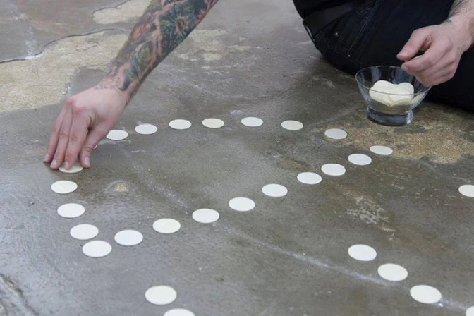 Hay indicios de delito: Juez abre fase de instrucción por exposición sacrílega de Pamplona