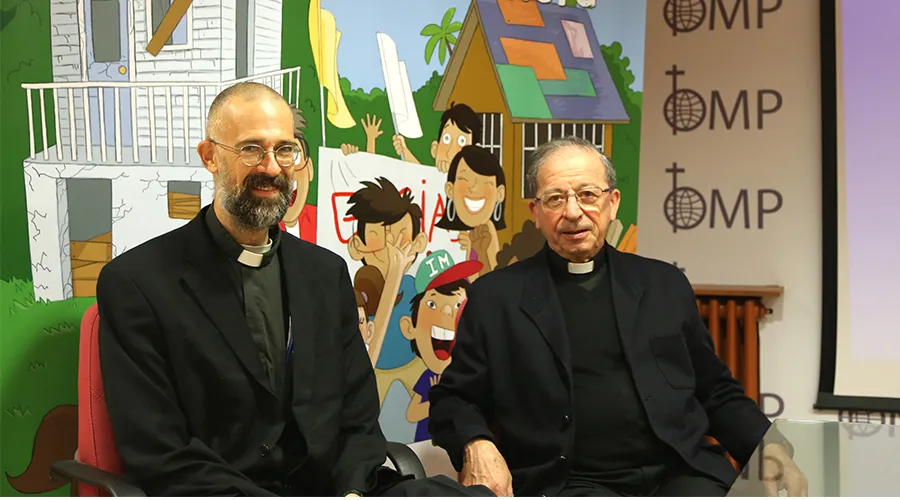 P. Marc Dresser (izq), vicario general de Yibuti y P. Anastasio Gil (dcha), director de OMP España. Foto: OMP