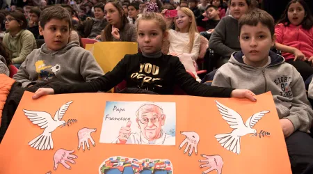 El Papa Francisco explica a los niños cómo se desarrolla un cónclave