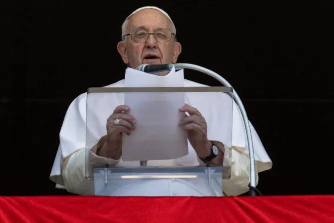 ¡Aplaudamos a los beatos! El Papa celebra nuevas beatificaciones en Uruguay y España