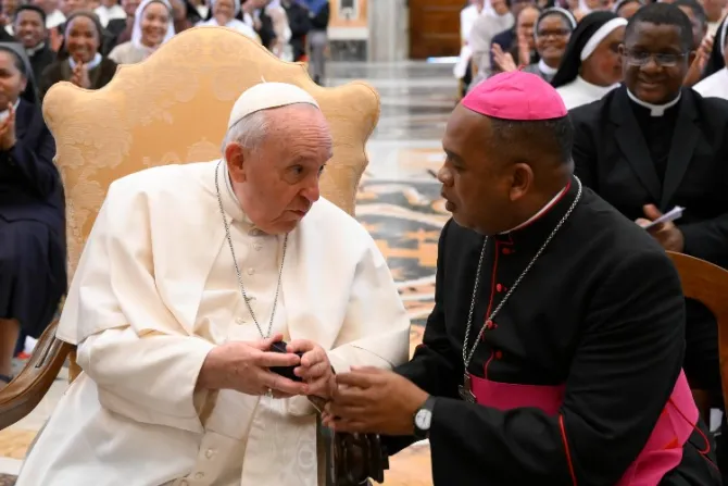 El Papa Francisco pide a sacerdotes cultivar la unidad y evitar el “virus del egoísmo”