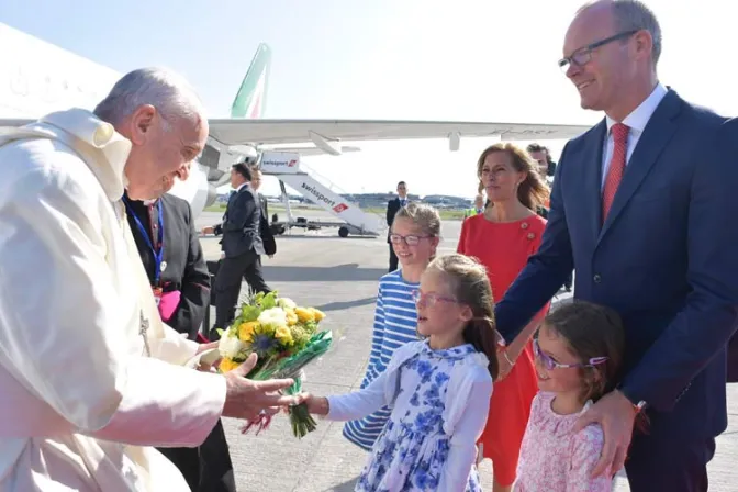 El Papa Francisco llegó a Irlanda para presidir el Encuentro Mundial de las Familias 2018