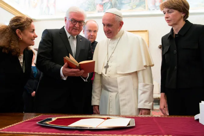 El Papa habla con el Presidente de Alemania de la situación religiosa en Europa