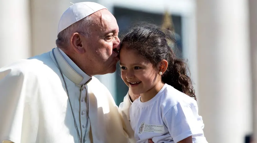 Papa Francisco: El mundo necesita cristianos con un corazón de hijos y no de esclavos