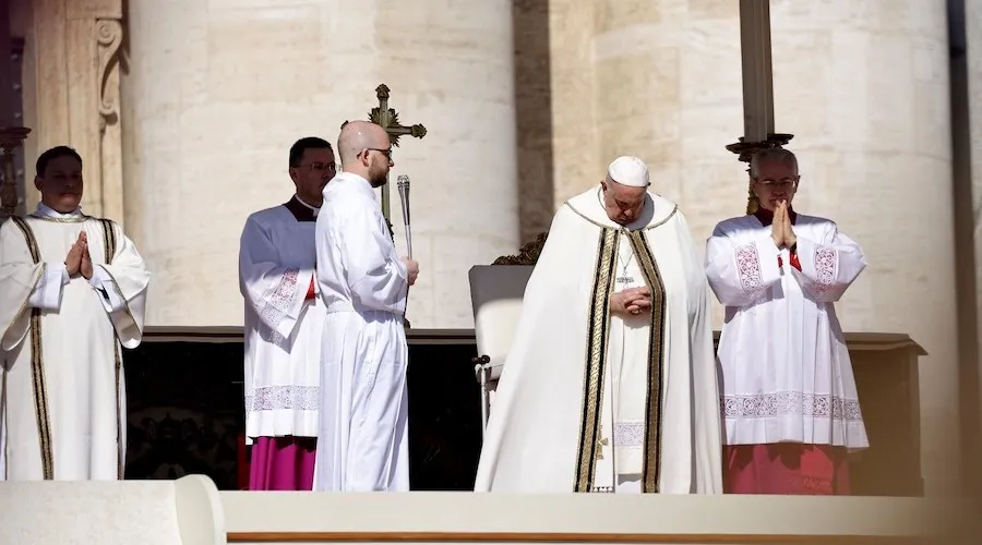 El Papa Francisco este Domingo de Pascua en el Vaticano. Crédito: Pablo Esparza/ ACI Prensa?w=200&h=150