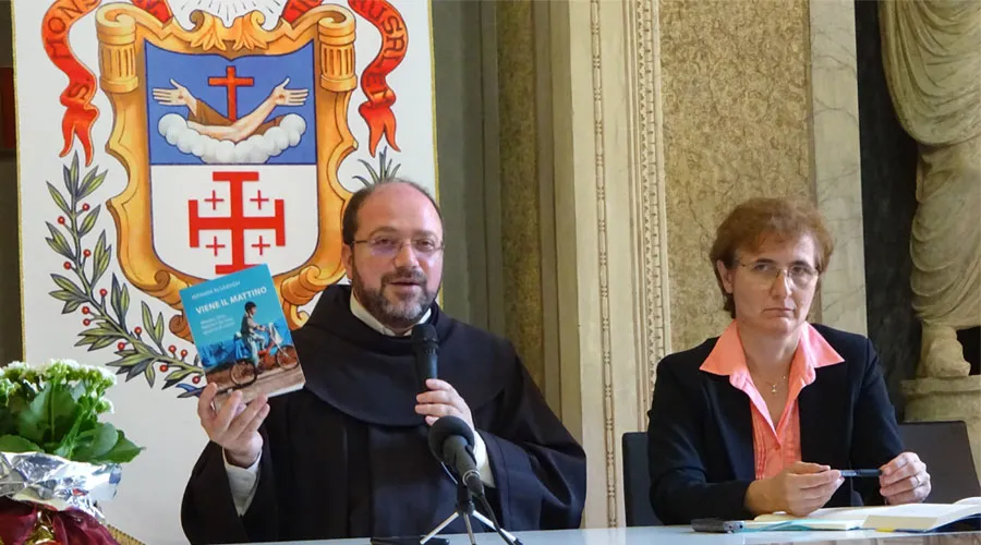 El P. Ibrahim durante la presentación de su libro en Roma. Foto: ACI Prensa?w=200&h=150