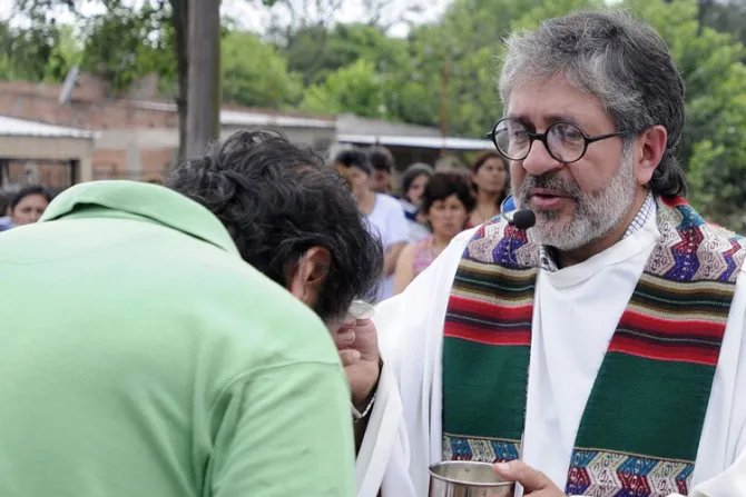 Encuentran muerto a sacerdote que denunció a narcotraficantes en Argentina