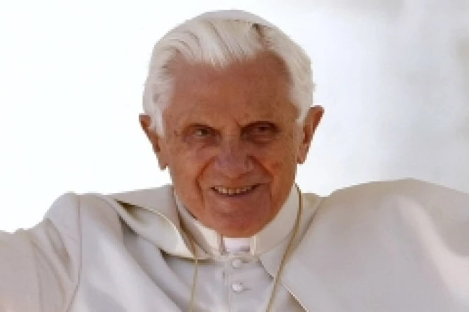 El Papa a laicos de África: Difundan mensaje de alegría y esperanza de Cristo