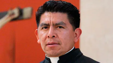 Iba a ser un gran empresario pero lo dejó todo para ser sacerdote en México