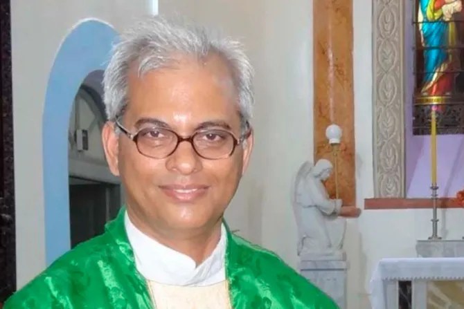 Salesianos en India en vigilia de oración para la liberación del P. Tom