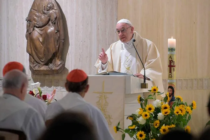 Papa Francisco invita a luchar contra el demonio y pedir discernimiento