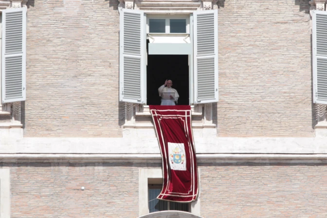 El Papa pide que nuevo beato español sea ejemplo para maestros de escuela