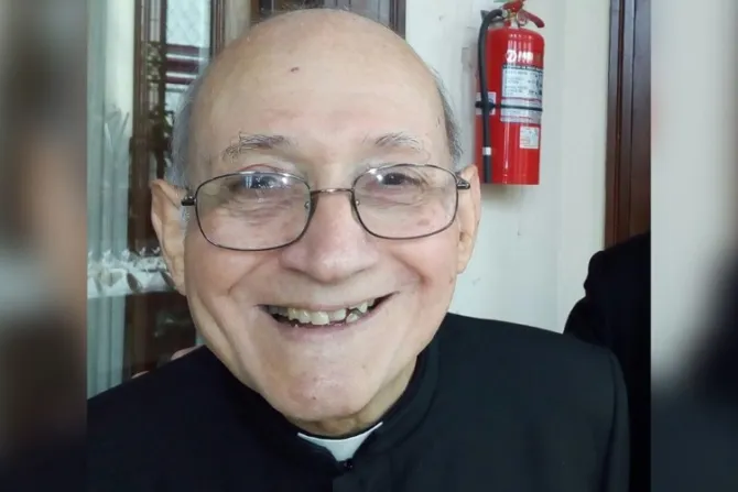 Fallece conocido sacerdote exorcista en Argentina