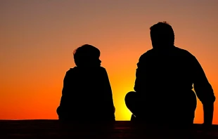 Foto : Padre con hijo / Cru00e9dito : Pixabay  Pixabay