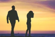 Convivencia antes del matrimonio aumenta posibilidades de divorcio, afirma estudio