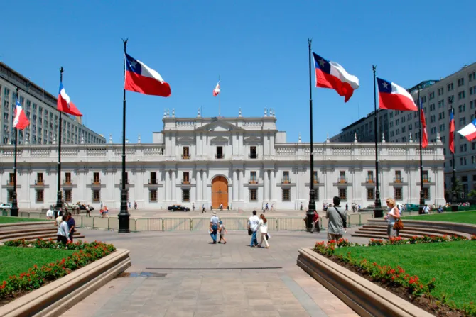 Nuevo capellán católico para el Palacio Presidencial de Chile