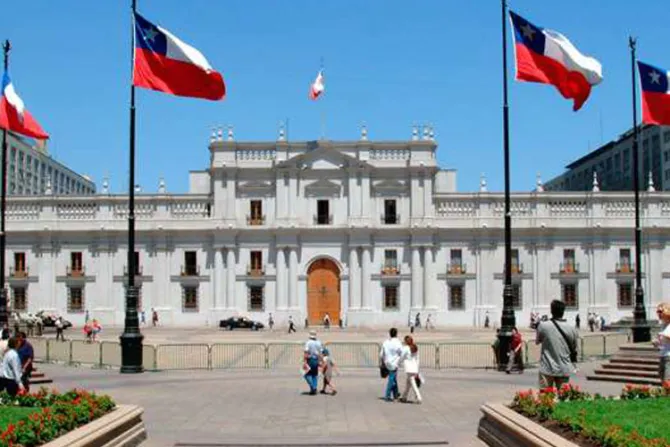 Gobierno ha sido principal instrumento de colonización ideológica de Chile, afirma Obispo