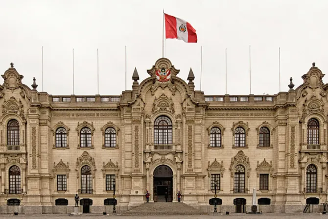 Obispos envían mensaje de esperanza ante escándalos de corrupción en Perú