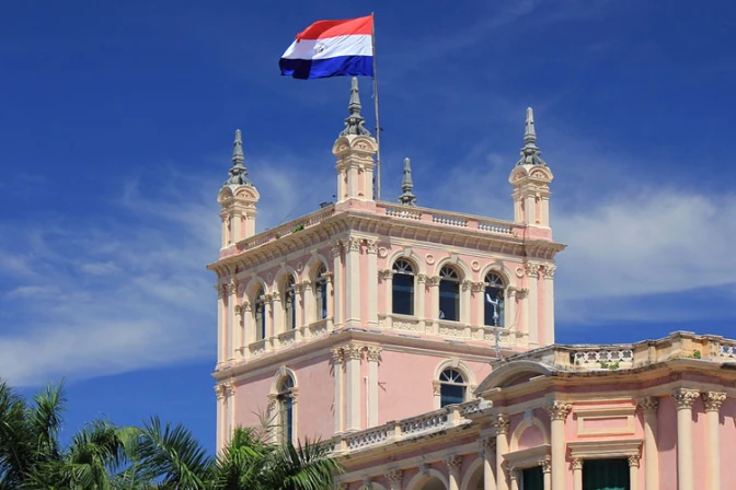 Fiestas Patrias Paraguay: Arzobispo pide voluntad para eliminar corrupción e impunidad