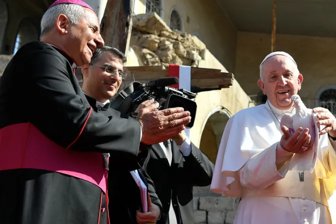 Oración del Papa Francisco en Mosul por las víctimas de la guerra en Irak