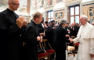 El Papa con los palotinos. Foto: L'Osservatore Romano  