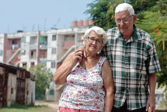 Caridad católica alarma de “pandemia de hambre” que aflige a ancianos en Cuba