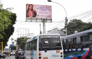 Uno de los paneles del Sagrado Corazu00f3n de Jesu00fas en las calles de Lima. Cru00e9dito: Cortesu00eda Luciano Revoredo 