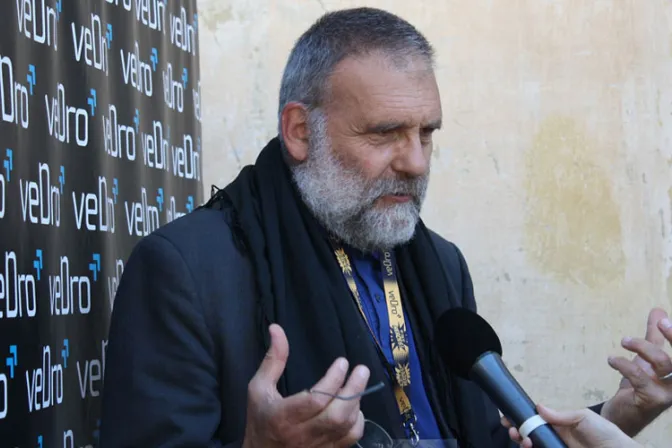 Nuncio pide cautela ante noticia de que sacerdote secuestrado en Siria en 2013 estaría vivo