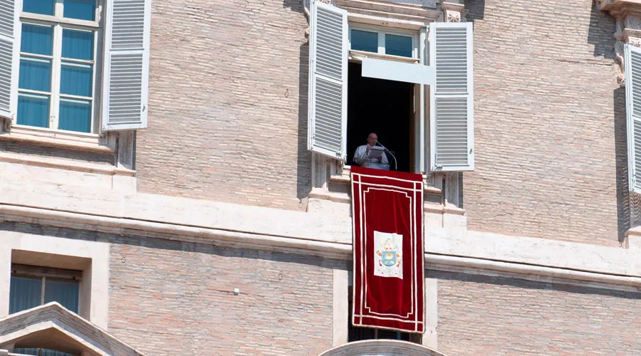 El Papa preside el Ángelus desde el Palacio Apostólico. Foto: Vatican Media