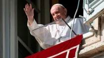 El Papa durante el rezo del Ángelus. Foto: Vatican Media