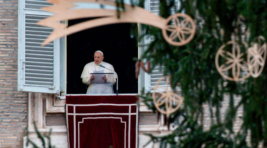 El Papa Francisco preside el rezo del Ángelus. Foto: Vatican Media