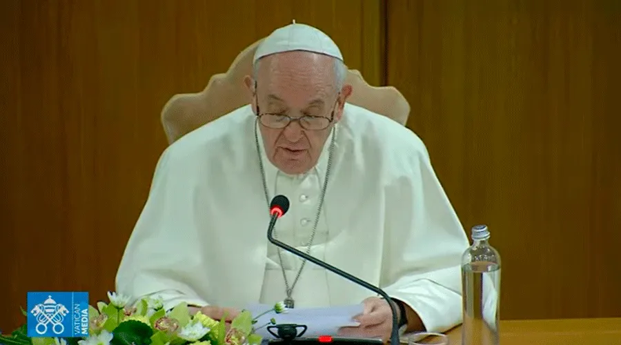 El Papa Francisco pronuncia su discurso. Foto: Vatican Media / Captura de pantalla