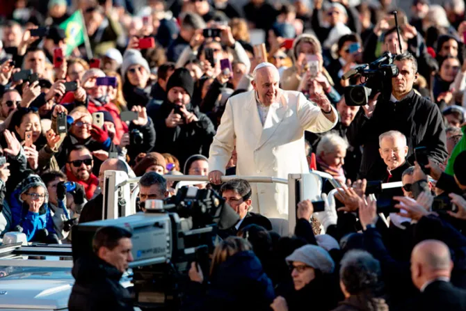 El Papa quiere reanudar audiencia general con peregrinos pronto 