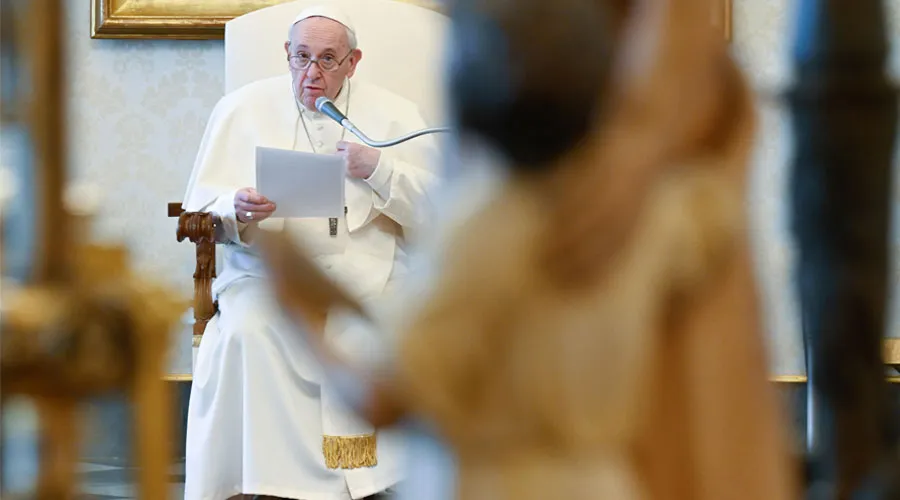 El Papa Francisco durante una audiencia. Foto: Vatican Media