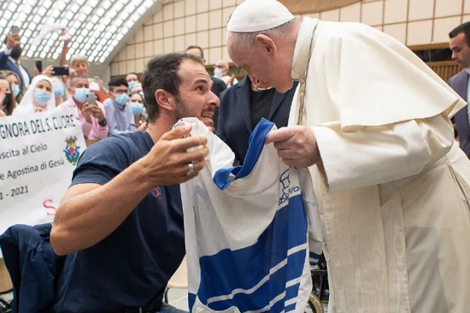 El Papa a las personas con discapacidad: La Iglesia los necesita para cumplir su misión