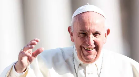 Papa Francisco: Dios quiere recordarnos que lo único que permanece es el amor