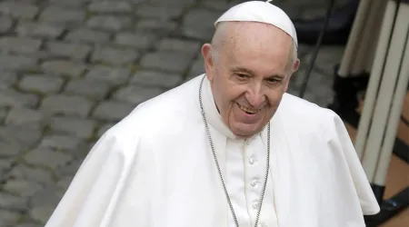 Papa pide encomendar el mundo al Espíritu Santo para superar las dificultades de hoy