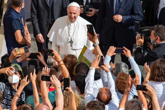 Papa Francisco afirma que tras la pandemia ha llegado el momento de eliminar desigualdades