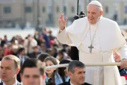 No hay que perder nunca la memoria del pasado ni la esperanza en el futuro, dice el Papa