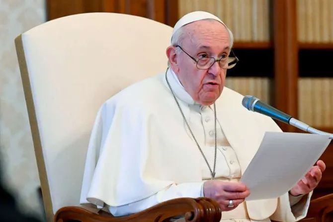 Papa Francisco pide más educación y promoción social a favor de jóvenes migrantes