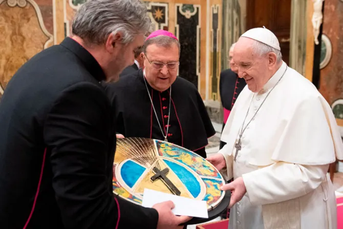 Papa Francisco: El árbol de Navidad y el Pesebre del Vaticano son un signo de esperanza