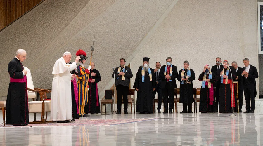 El Papa Francisco durante la audiencia a los peregrinos. Foto: Vatican Media