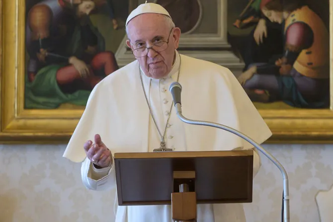 Papa Francisco invita a cristianos a pedir a Jesús el “agua viva”