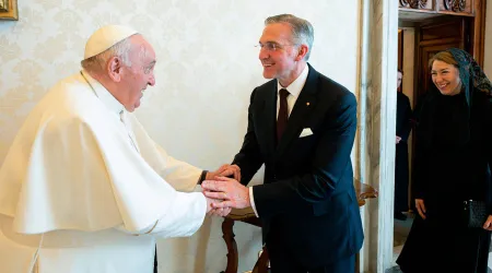 El Papa Francisco recibe al máximo líder de los Caballeros de Colón